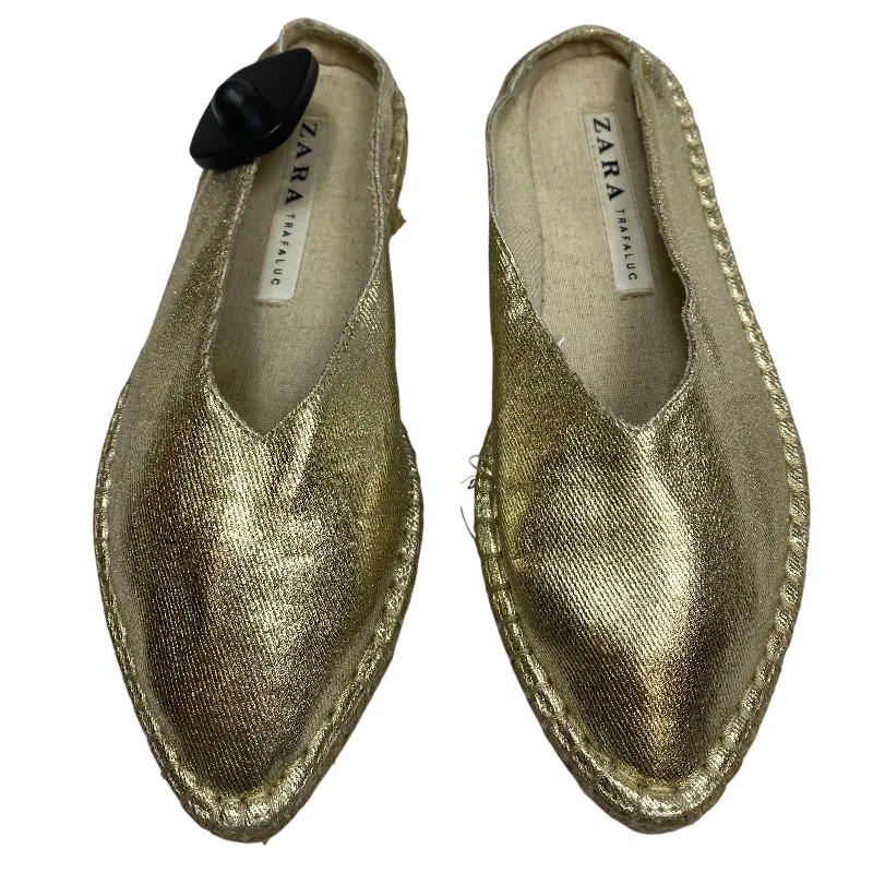 Flats with ergonomic sole contours -Shoes Flats By Zara In Gold, Size: 5.5