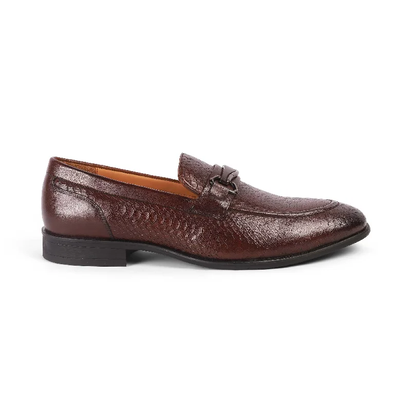 Premium loafers for elegant night walks-Tresmode Royal Brown Men's Textured Leather Loafers