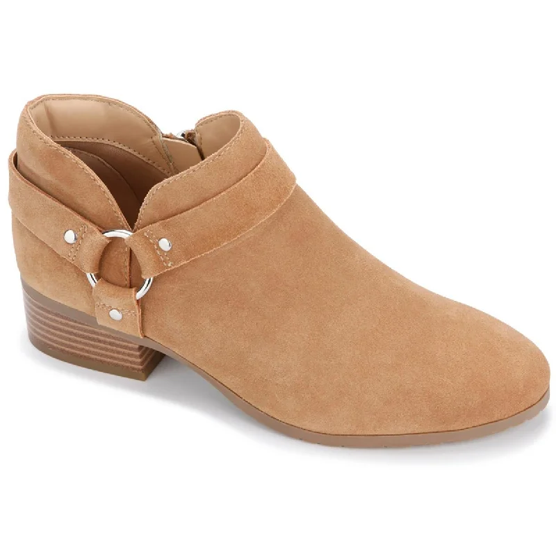 Boots for woodland rambles -Kenneth Cole Reaction Womens Side Skip Padded Insole Block Heel Chelsea Boots