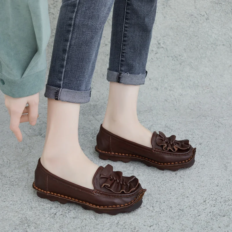 Lightweight loafers for sunny evening comfort-Women Retro Soft Leather Lug Sole Loafers