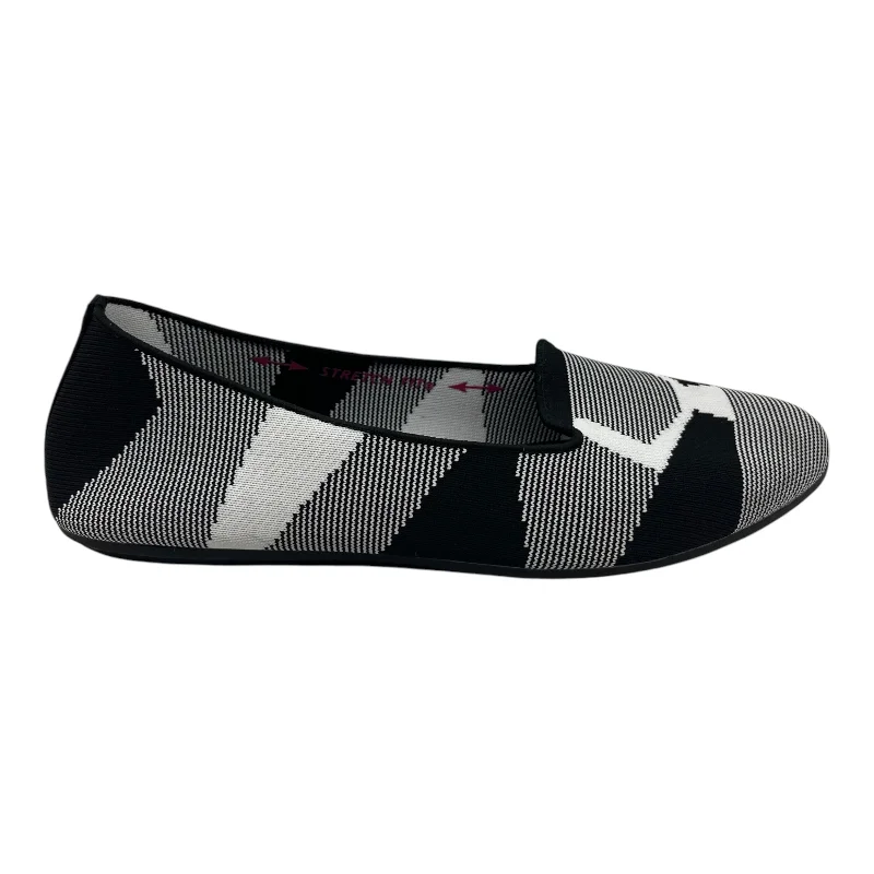 Flats for men with toe soothing -Shoes Flats By Skechers In Black & White, Size:9.5