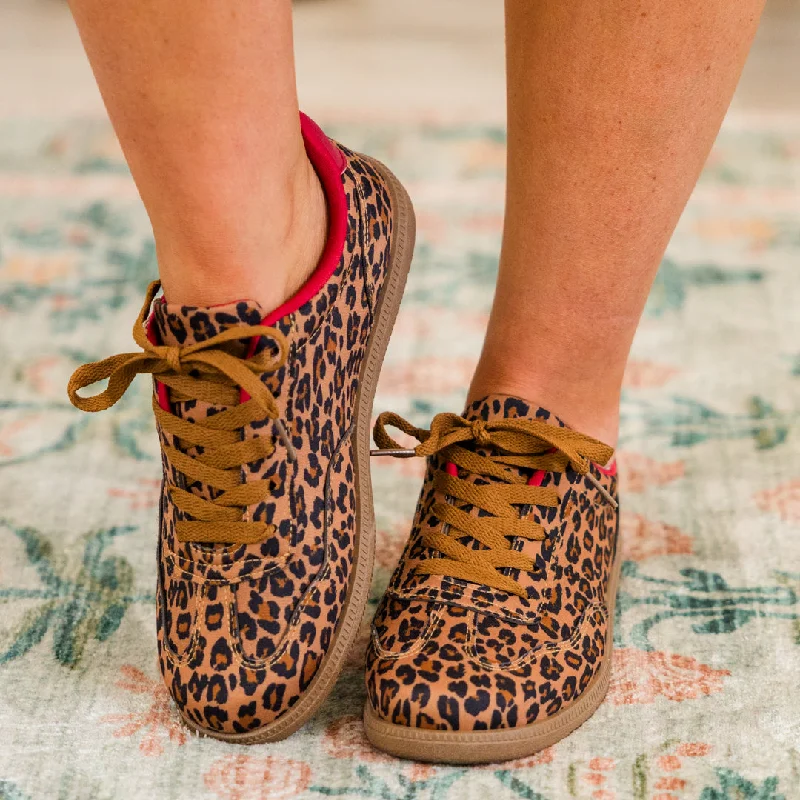 Athletic shoes for tough climates -Effortless Edge Sneakers, Leopard