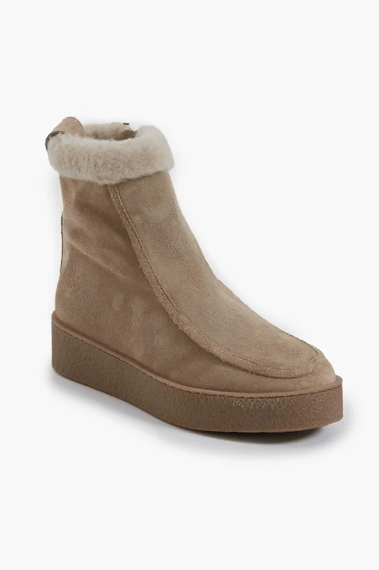 Boots with cool ridge repose -Sand Suede Simone Boots