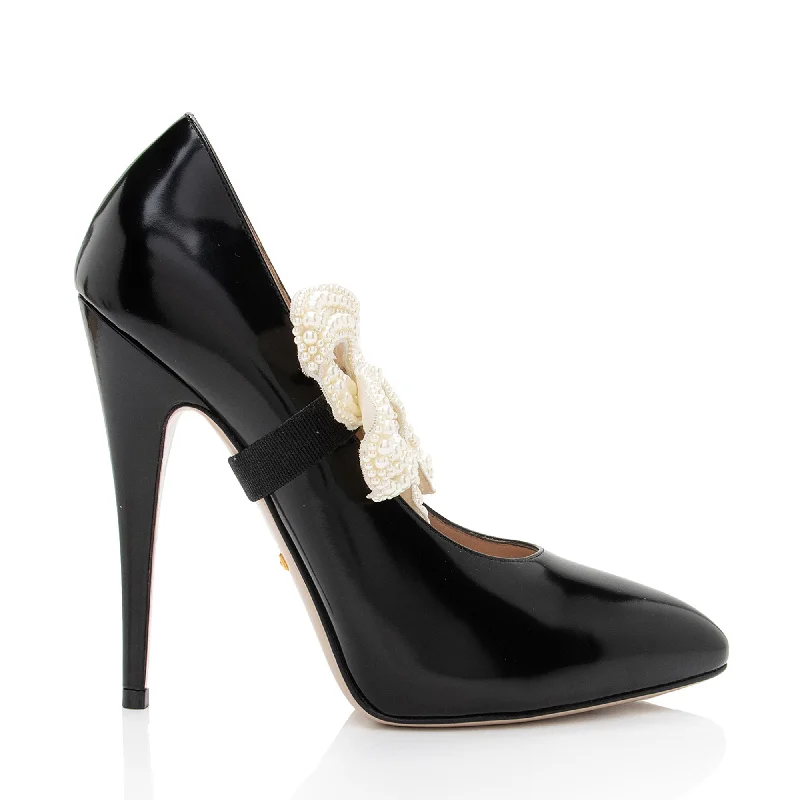 High heels with faint sparkle tones -Gucci Polished Leather Removable Faux Pearl Bow Pumps