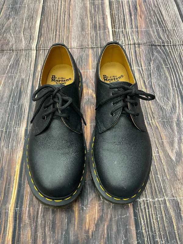 Flats with chic sole trims -Shoes Flats By Dr Martens In Black, Size: 9