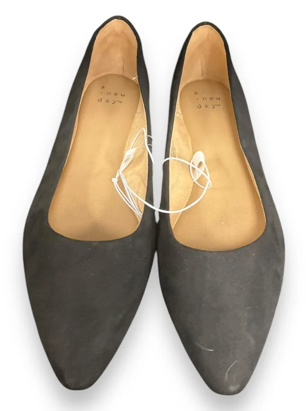 Flats with clean sole accents -Shoes Flats By A New Day In Black, Size: 7.5