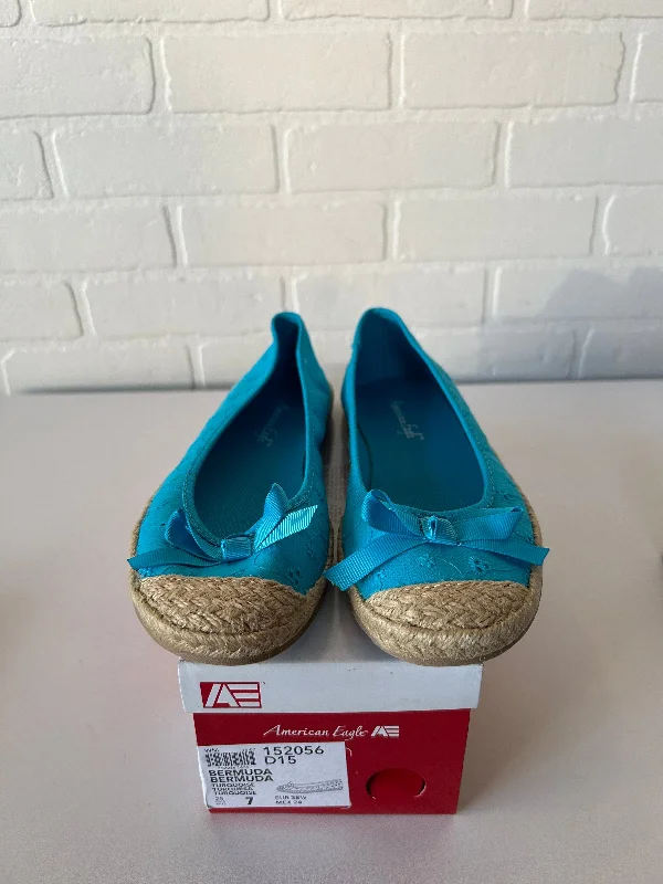 Flats with ornate heel textures -Shoes Flats By American Eagle In Blue, Size: 7