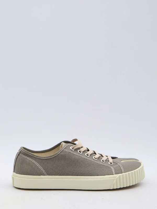 Athletic shoes for rainy trails -MAISON MARGIELA Low-Top Tabi Sneaker for Men