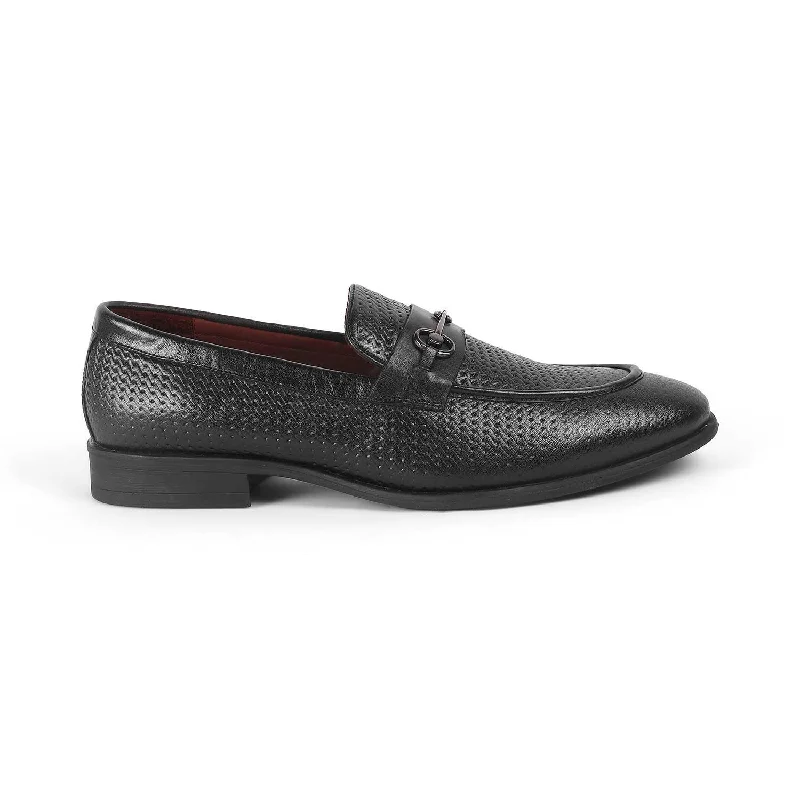 Slip-on loafers for quick night strolls-Tresmode Fetch Black Men's Textured Leather Loafers