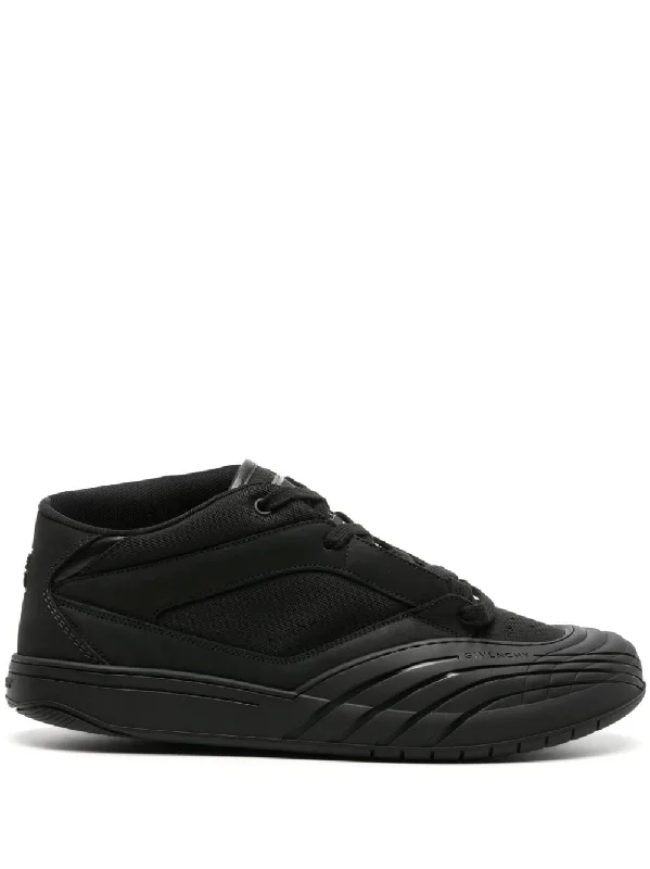 Athletic shoes for evening walks -GIVENCHY Skate-Inspired Iconic Sneaker Size Ready for SS24