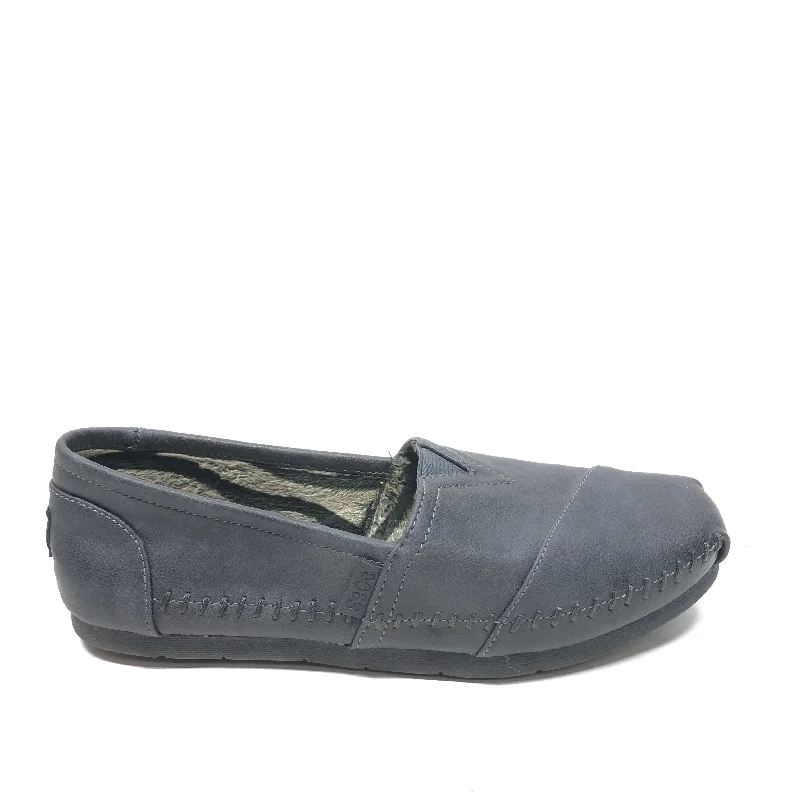 Flats with tough sole padding -Shoes Flats By Bobs In Grey, Size: 7