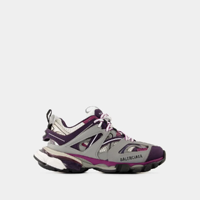 Athletic shoes with strong outsoles -BALENCIAGA Women's Track Sneaker FW24 Edition