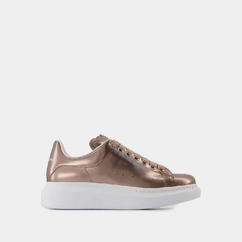 Athletic shoes with plush linings -ALEXANDER MCQUEEN Oversized Women's Sneakers