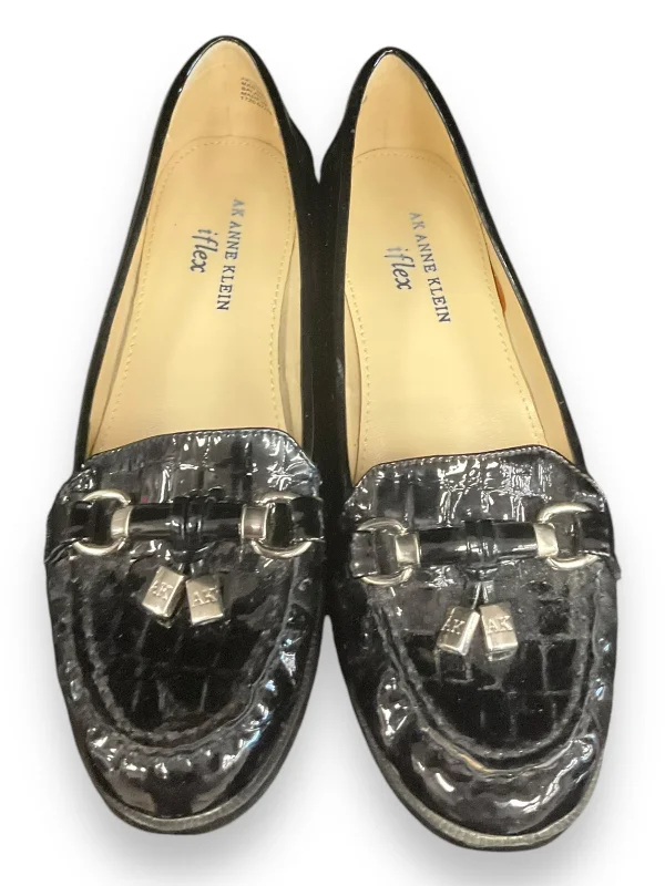 Flats with lightweight fleece tops -Shoes Flats By Anne Klein In Black, Size: 6