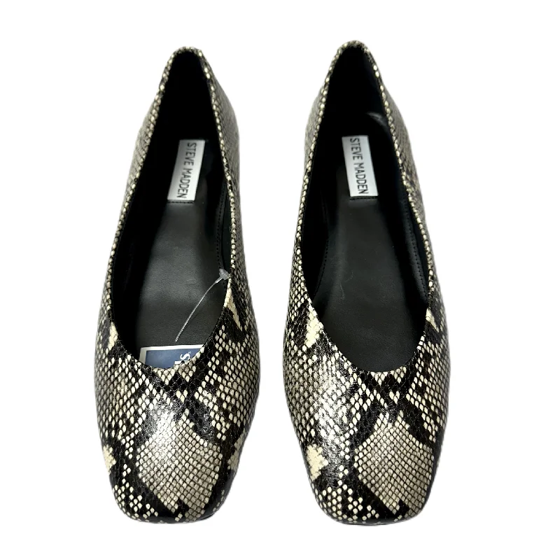 Flats with vibrant snowy vibes -Shoes Flats By Steve Madden In Animal Print, Size: 8