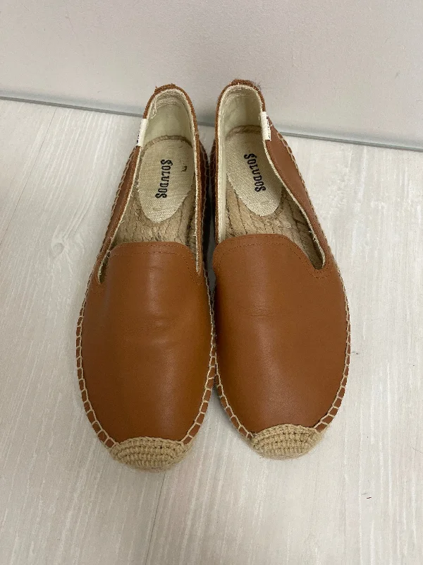 Flats for casual frost events -Shoes Flats By Soludos In Brown, Size: 8