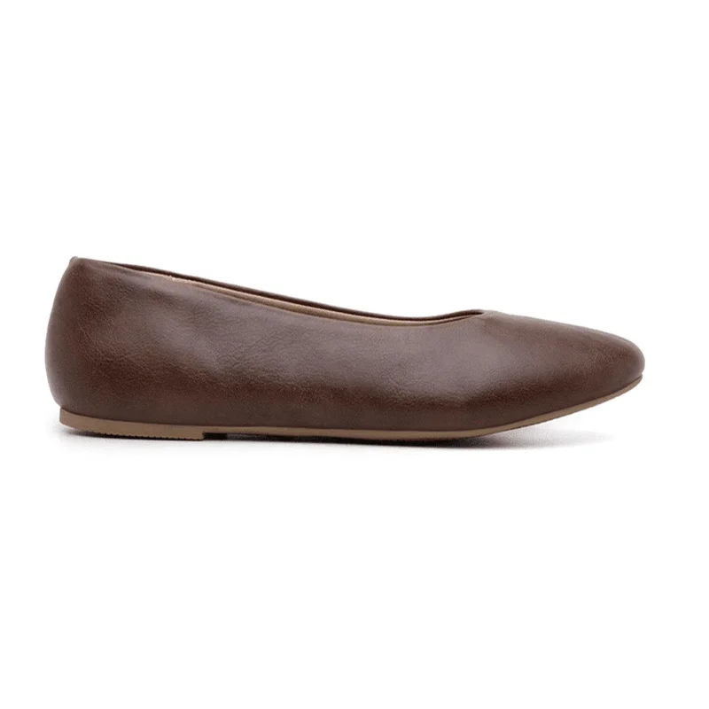 Flats for drizzly snow strolls -'Nelita' vegan women's flat by Ahimsa - cognac